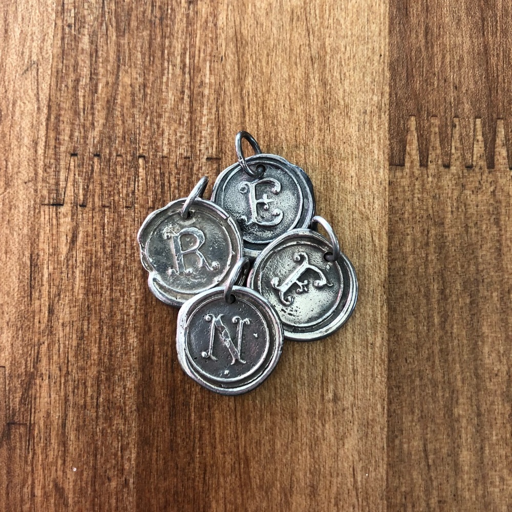 F Initial Charm - Picture 3 of 7